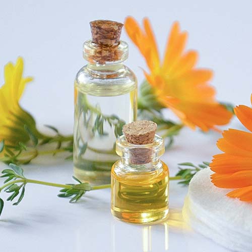 aromathérapie pot de crème composés aromatiques extraits de plantespharmacie du Plain Champ